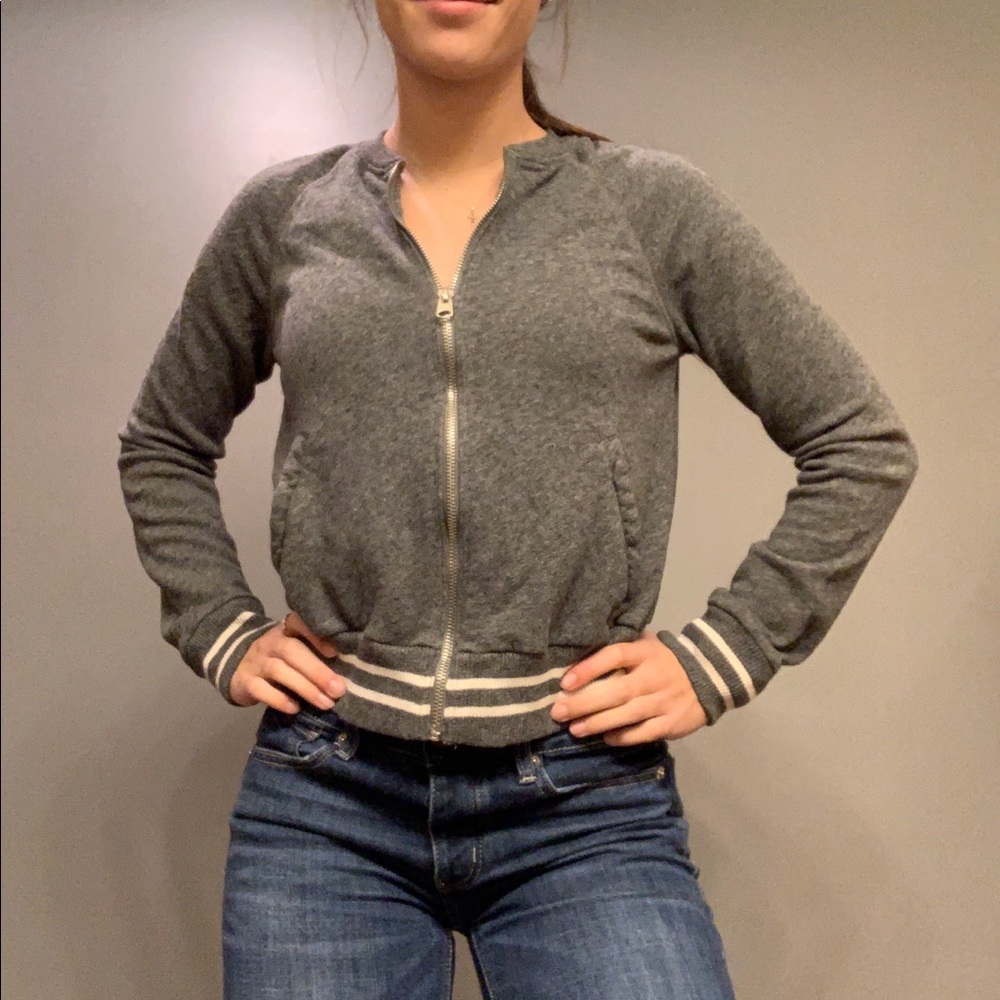 Grey Jacket - Picture 2 of 7